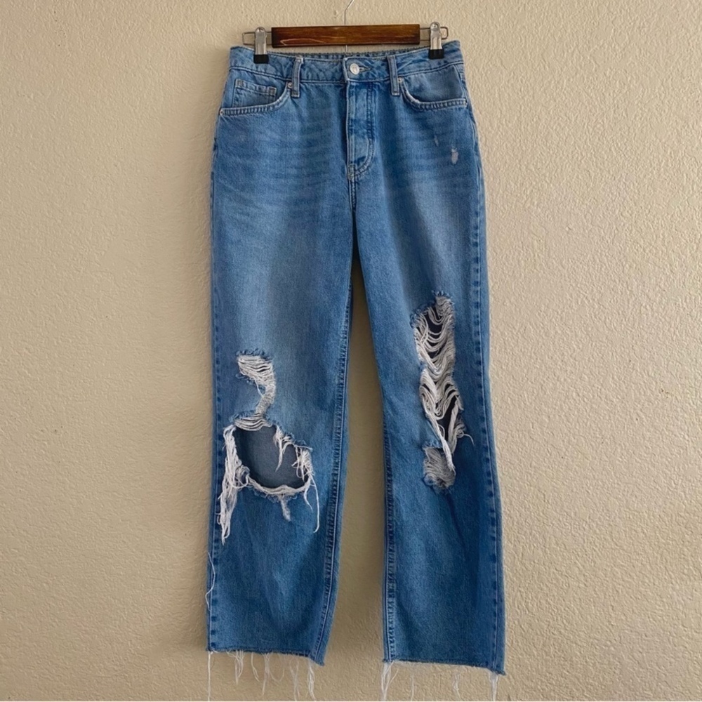Forever 21 Light Blue Denim Distressed Ripped Mom Jeans Size 24